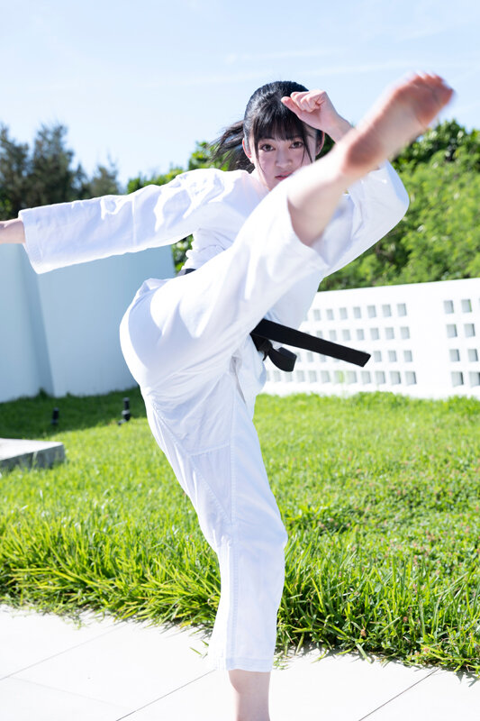 Debut！ 秦綾