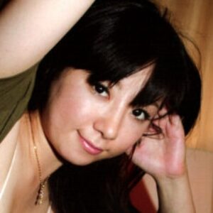 吉川綾乃 プロフィール写真